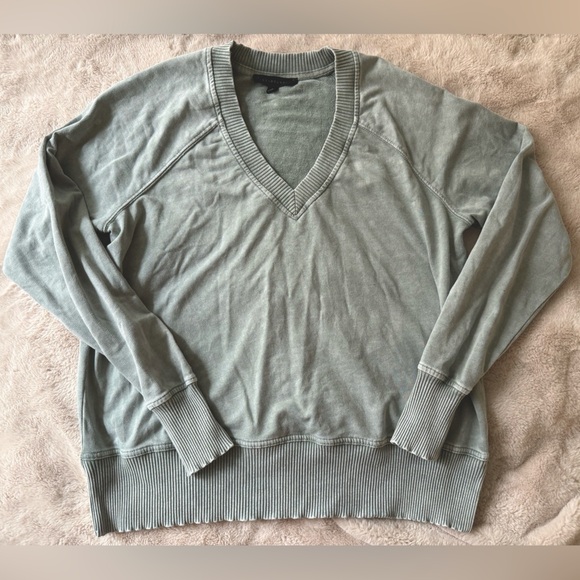 2/$20 ✨Jane and Delancey Washed Out V Neck Sweatshirt Teal Size S - Picture 1 of 6
